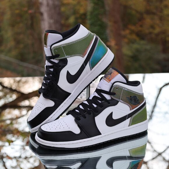 Air Jordan 1 Mid Heat Reactive - Picture 4 of 15